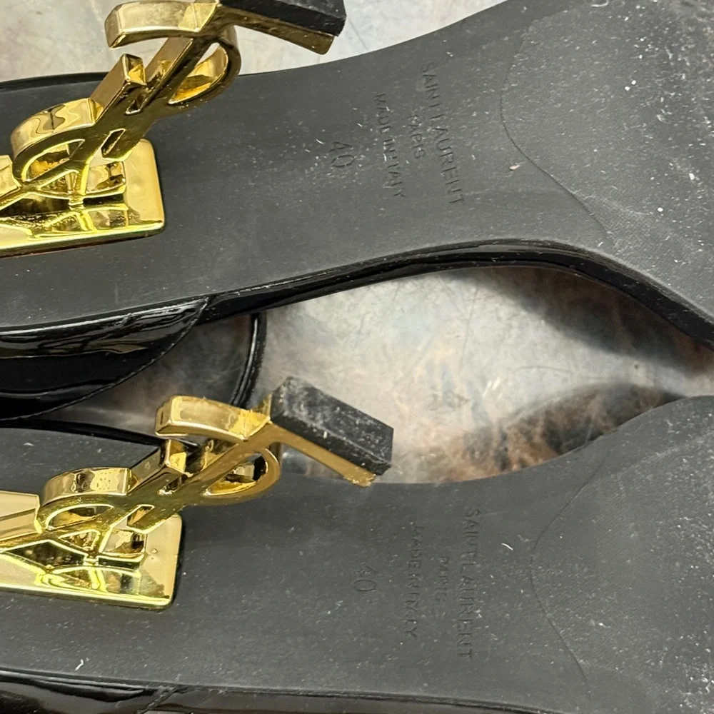 Saint Laurent Black Heels with Gold Logo - Picture 4 of 5